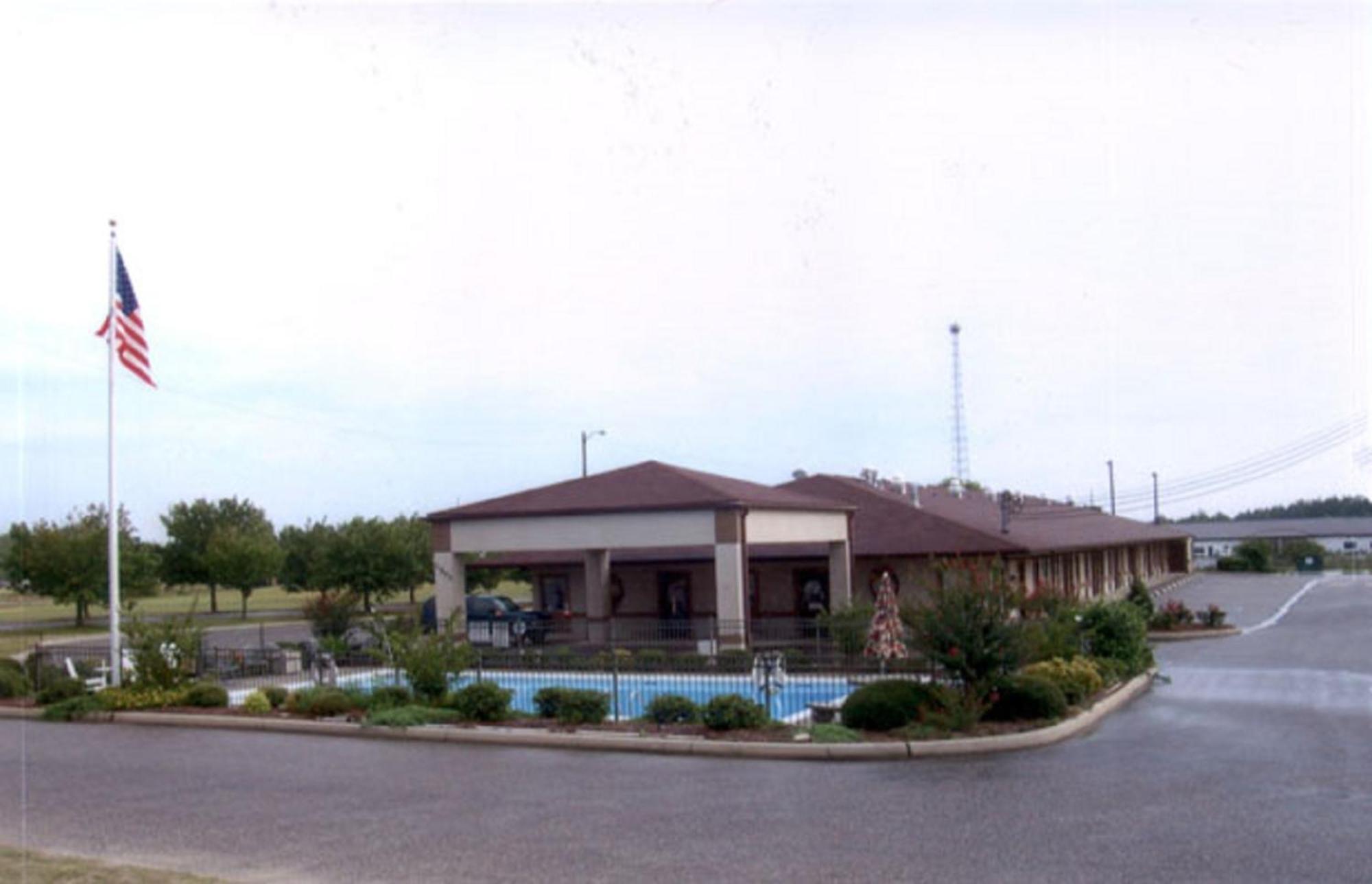 Briarwood Inn Of Geneva Exterior foto